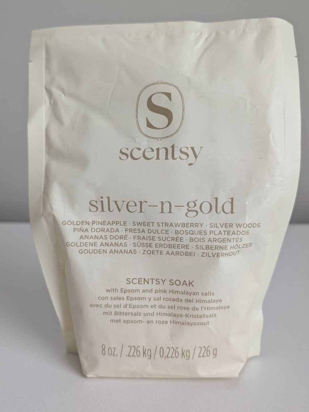 Scentsy Silver N Gold Body Soak 8oz Bath Epsom Pink Himalayan Salt SEALED